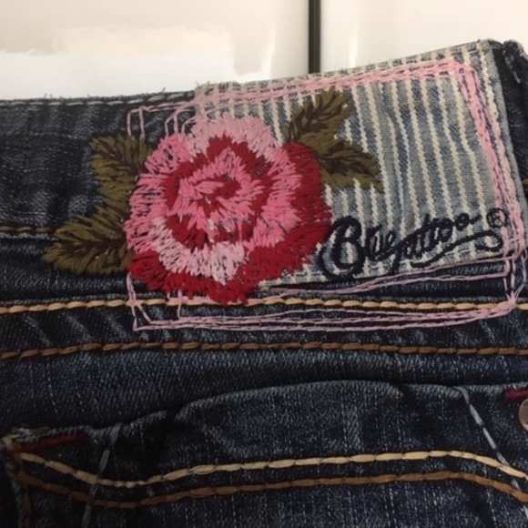 BLUE TATTOO Jean Denim Shorts Embroidered - Picture 8 of 8
